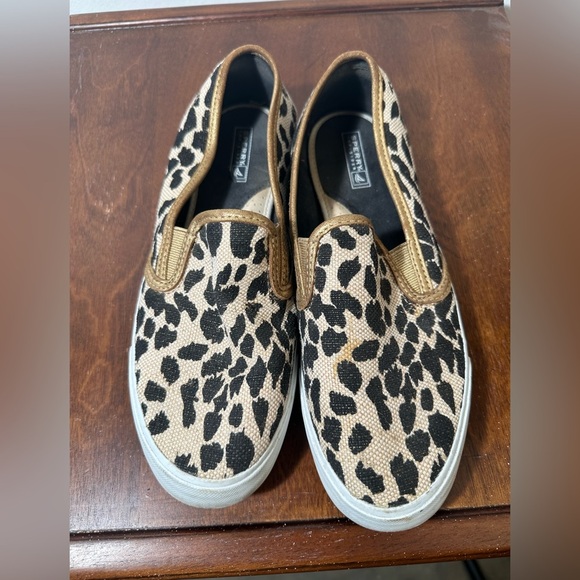 Sperry Leopard Print Slip-On Shoes - Picture 3 of 9